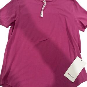 lululemon athletica Kids Magenta Short Sleeve Tee